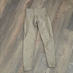 Women’s Tan Leggings